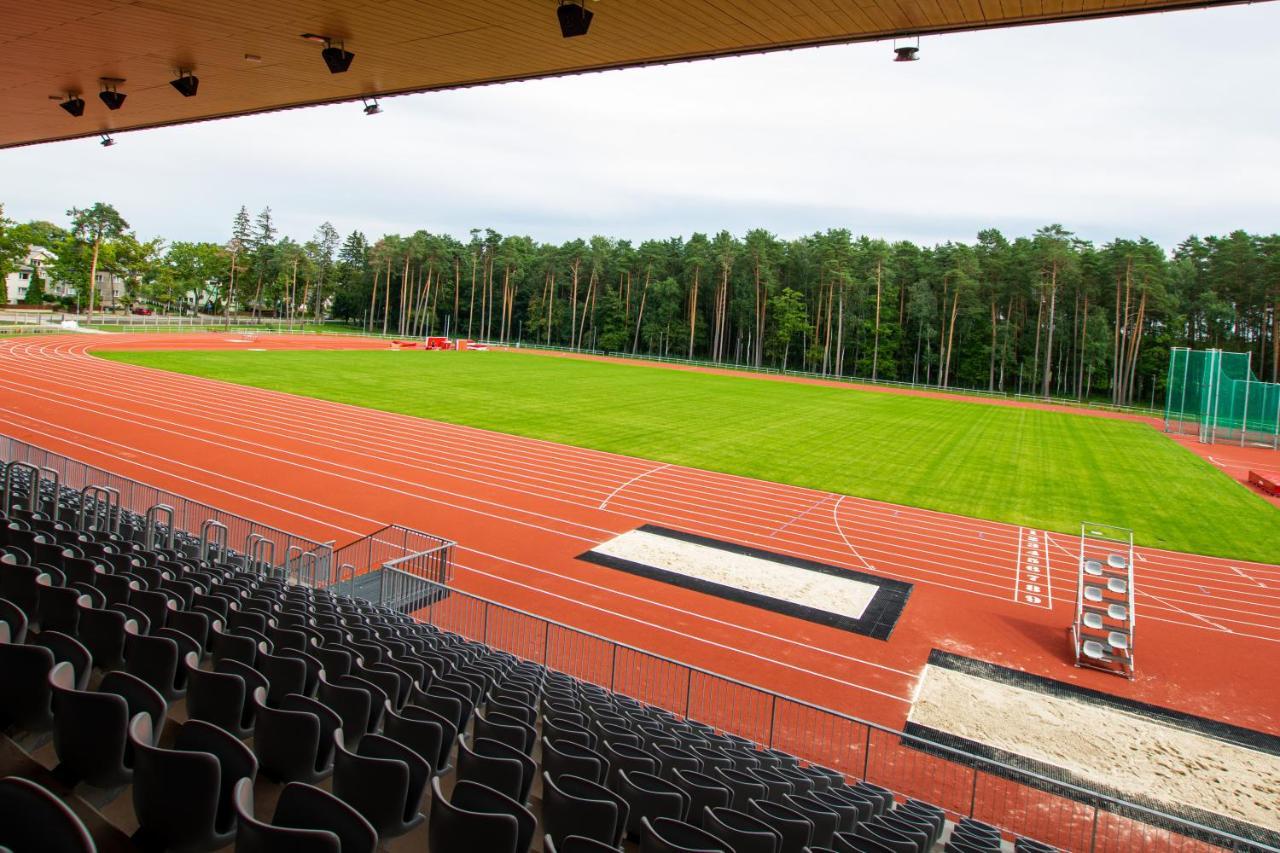 Stadium Hotel Valmiera Esterno foto